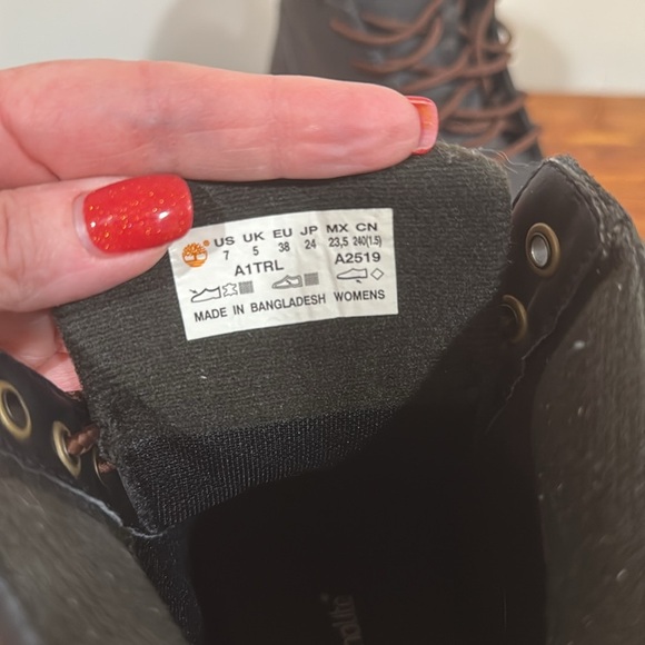 Timberland Brookton 6" Dark Gray Nubuck Boots - Picture 7 of 7